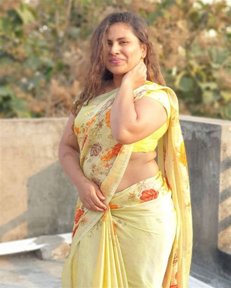 50 Hot mallu desi bhabhi nude pics